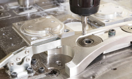 What is the difference between CNC milling and CNC lathe?